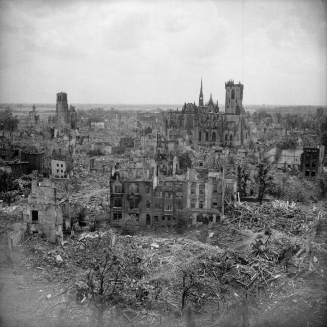 The_British_Army_in_North-west_Europe_1944-45-_Military_Government_Restoring_Public_Utilities_at_Wesel_BU7670